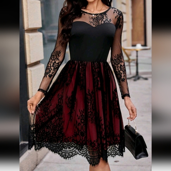 Women Elegant Contrast Lace Waist Flare Hem Mini Dress - Picture 1 of 3